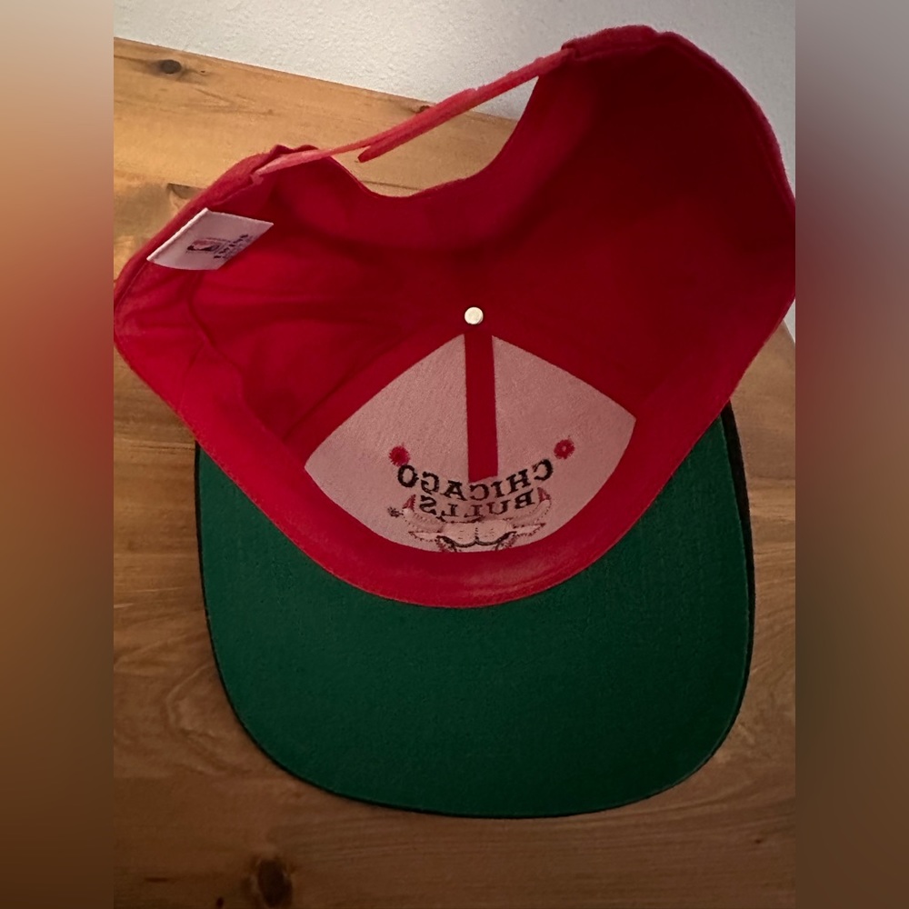 Chicago Bulls Hat with Pins - Picture 2 of 3